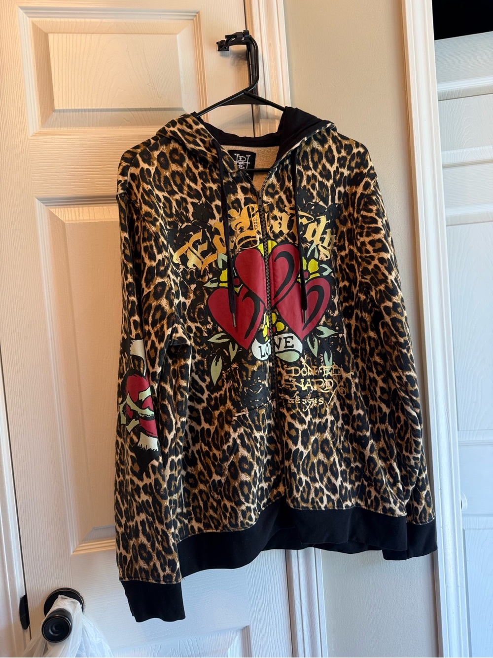 Women’s Ed hardy sweat outfit